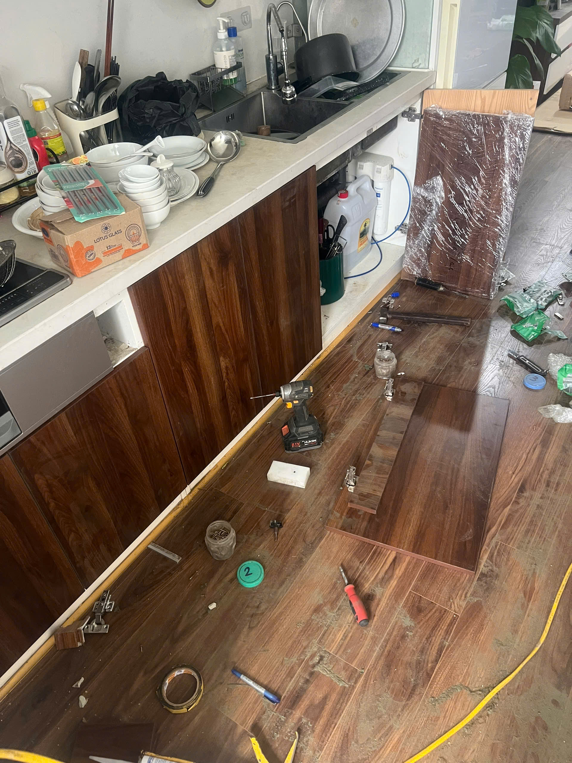 Thay Cánh Tủ Bếp Xệ Hỏng